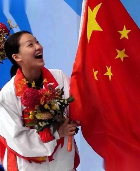 号码走势图-恩爱24年逃不过现实!48岁伏明霞美若天仙,74岁梁锦松却衰老憔悴|婚姻|岁月|家庭|身体|时光_新浪娱乐_新浪新闻
